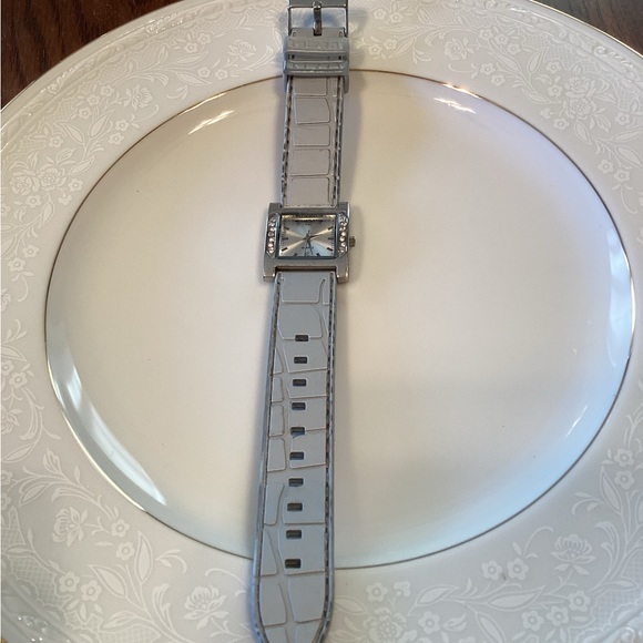 Watch - Picture 6 of 6